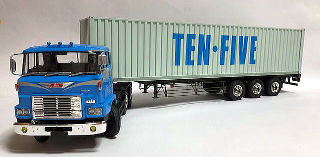 値引 アメリカントラックヘッド K Line コンテナトレーラー 1 32スケール 三輪車 乗り物